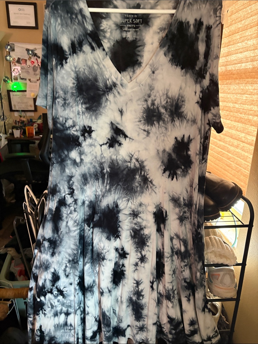 torrid Black & White Tie-Dye V-Neck Maxi Dress